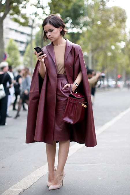 miroslava-duma-v-bordovoy-yubke