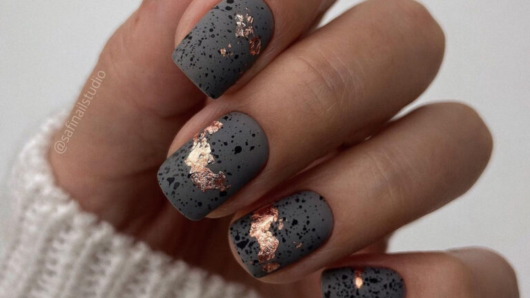 19 идей безупречного серого маникюра для создания вневременного осеннего образа