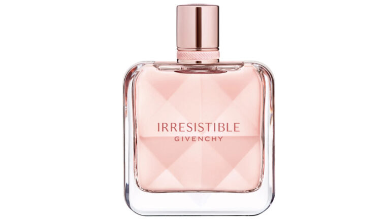 7 цветочных ароматов, которые в 2026 году станут самыми популярными