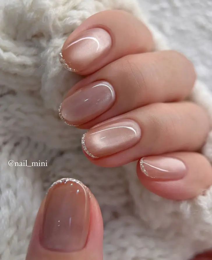 Блестящий френч на основании кошачий глаз