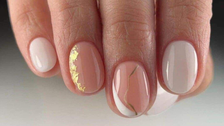 17 дизайнов зимнего маникюра, которые которые можно сделать дома соответствуют последним трендам