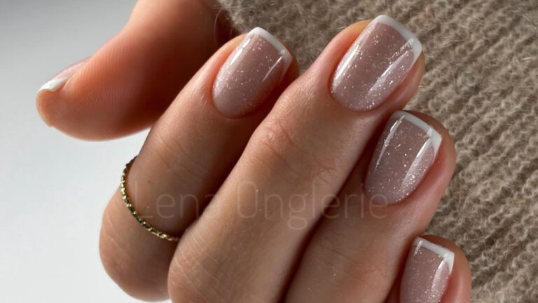 5 новых идей дизайна маникюра в оттенке Облачный танцор, которые безупречно выглядят