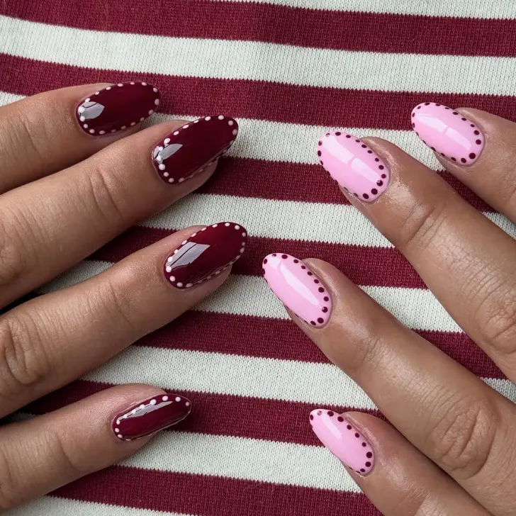 Бордово розовый маникюр с точками маникюр на февраль