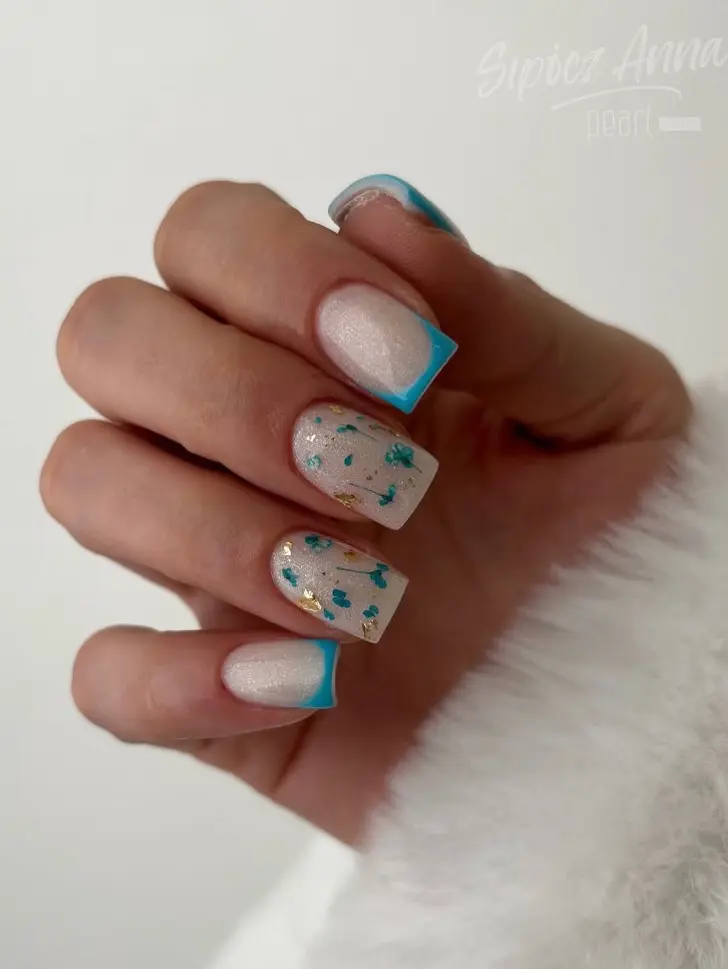 Бирюзовый френч дополненный сухоцветами и золотой фольгой